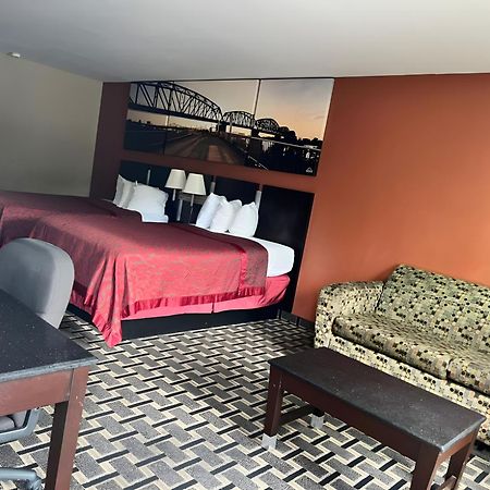 Days Inn & Suites By Wyndham Pine Bluff Bagian luar foto